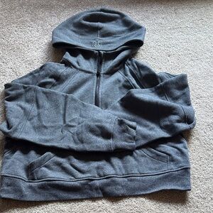 lululemon athletica grey scuba cropped m/l